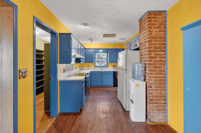 1711 N Sam Houston Ave, Odessa, TX 79761