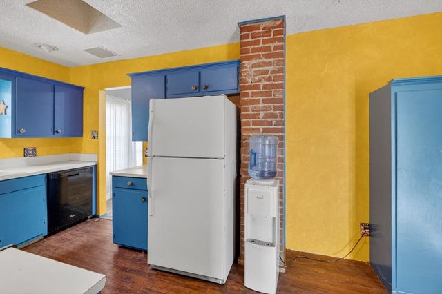 1711 N Sam Houston Ave, Odessa, TX 79761