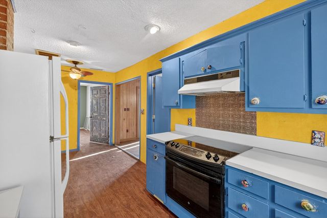 1711 N Sam Houston Ave, Odessa, TX 79761