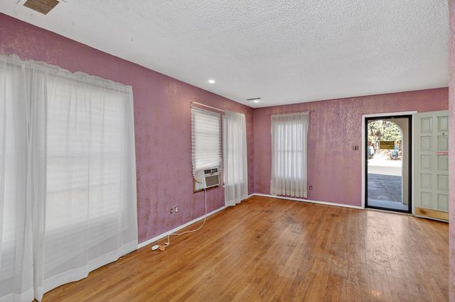 1711 N Sam Houston Ave, Odessa, TX 79761