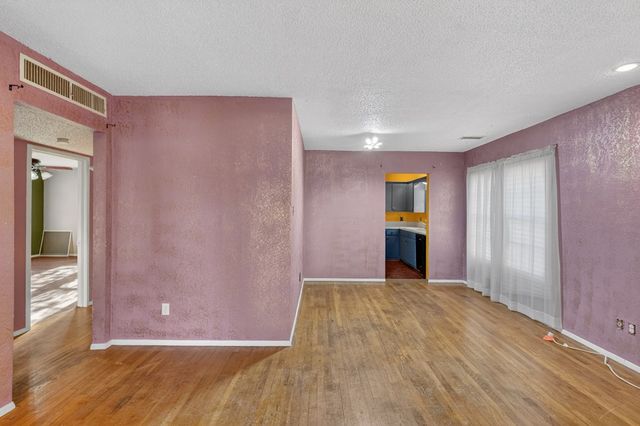 1711 N Sam Houston Ave, Odessa, TX 79761