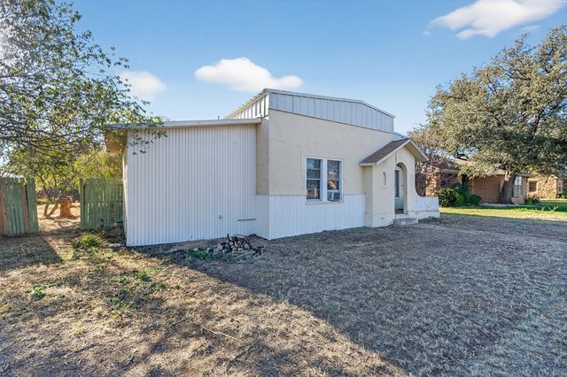 1711 N Sam Houston Ave, Odessa, TX 79761