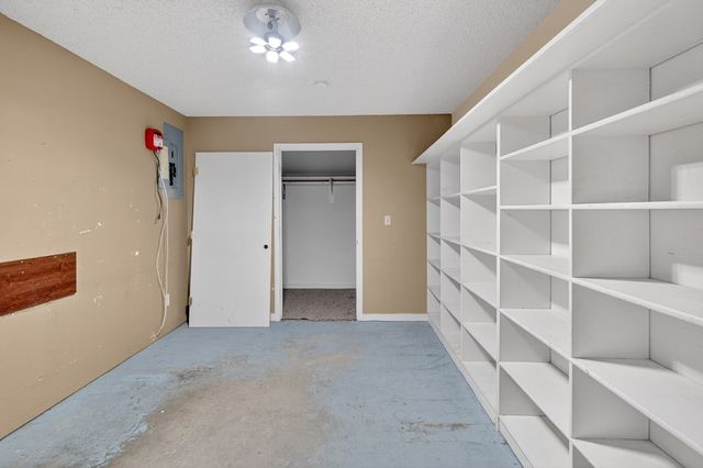 1711 N Sam Houston Ave, Odessa, TX 79761