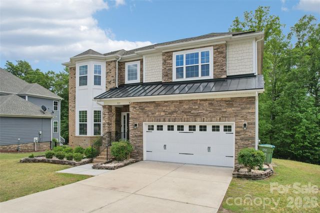 717 Laurel Oaks Court, Fort Mill, SC 29715