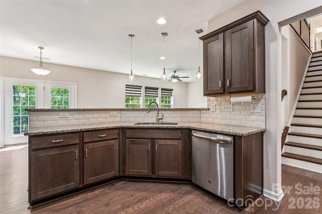 717 Laurel Oaks Court, Fort Mill, SC 29715