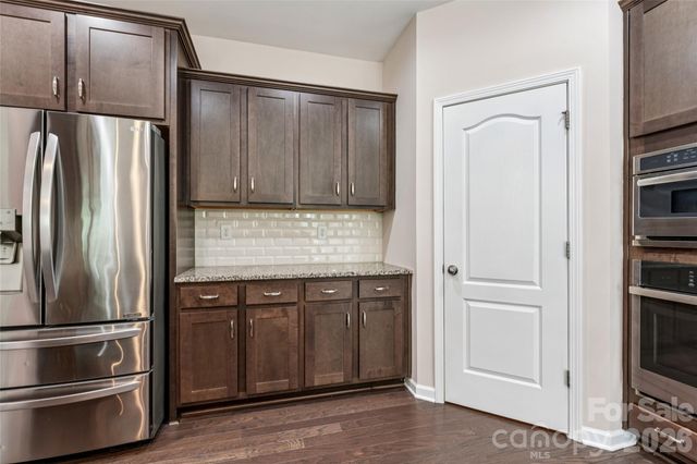 717 Laurel Oaks Court, Fort Mill, SC 29715