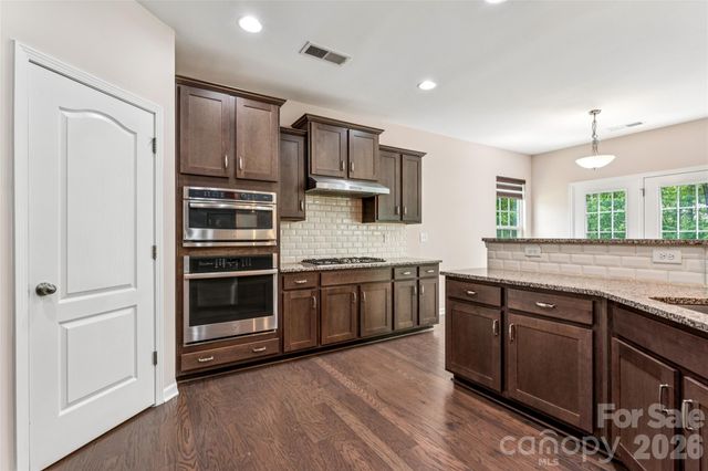 717 Laurel Oaks Court, Fort Mill, SC 29715