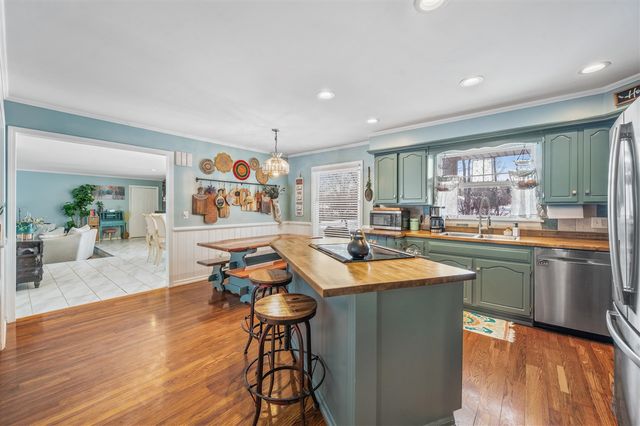 910 Dexter Street, Big Rapids, MI 49307