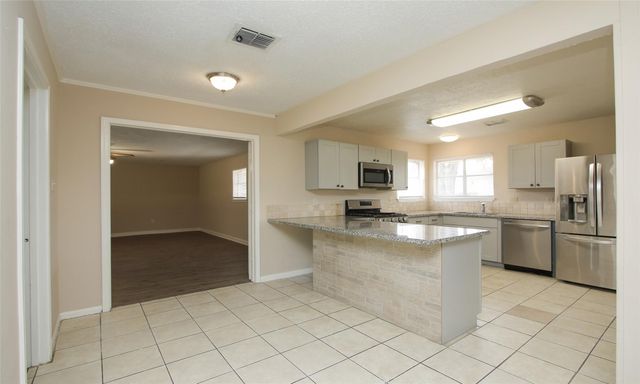 6406 Ashton Street, Houston, TX 77091