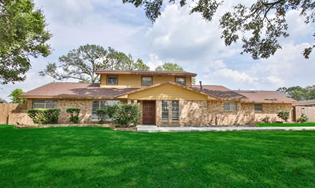 6406 Ashton Street, Houston, TX 77091