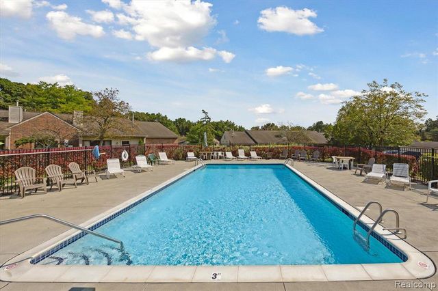 413 Water Tower Circle, Brighton, MI 48116