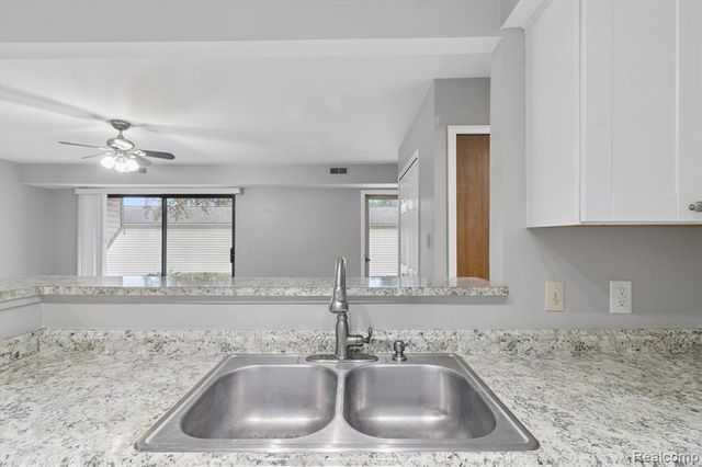 413 Water Tower Circle, Brighton, MI 48116