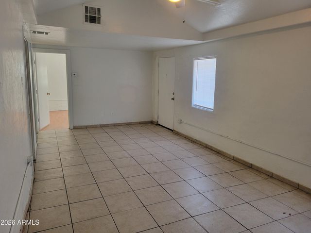 2501 E JONES Avenue, Phoenix, AZ 85040