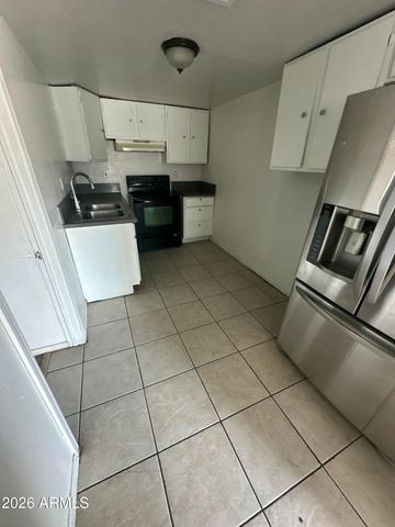 2501 E JONES Avenue, Phoenix, AZ 85040