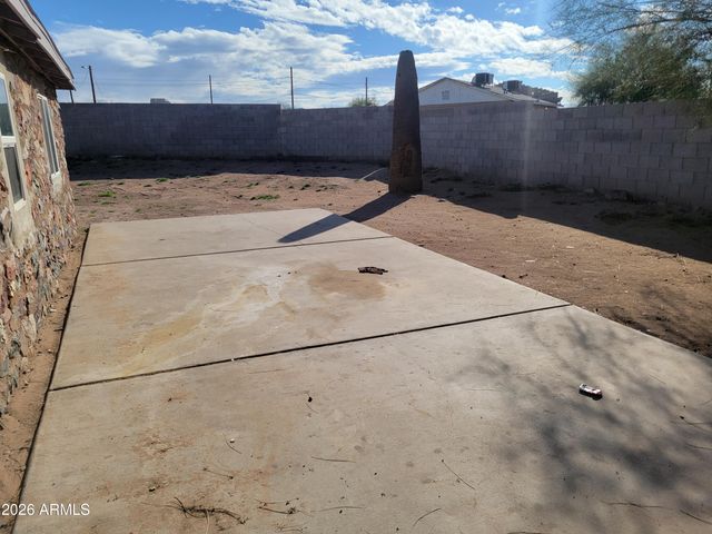 2501 E JONES Avenue, Phoenix, AZ 85040