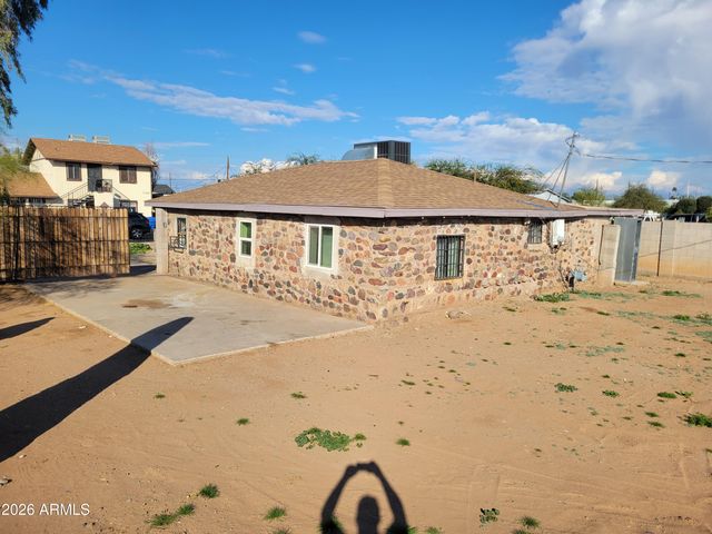 2501 E JONES Avenue, Phoenix, AZ 85040