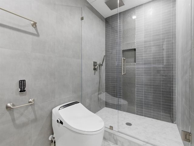 2210 NE 3rd Ave Avenue, Delray Beach, FL 33444
