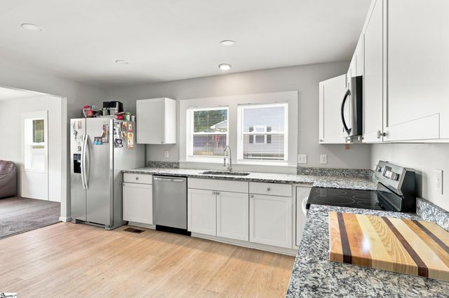 112 W 1st Street, Williamston, SC 29697