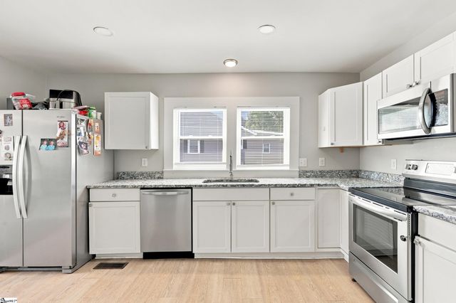 112 W 1st Street, Williamston, SC 29697