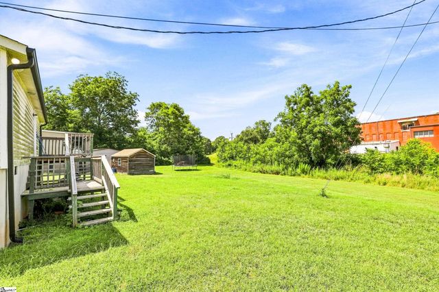 112 W 1st Street, Williamston, SC 29697