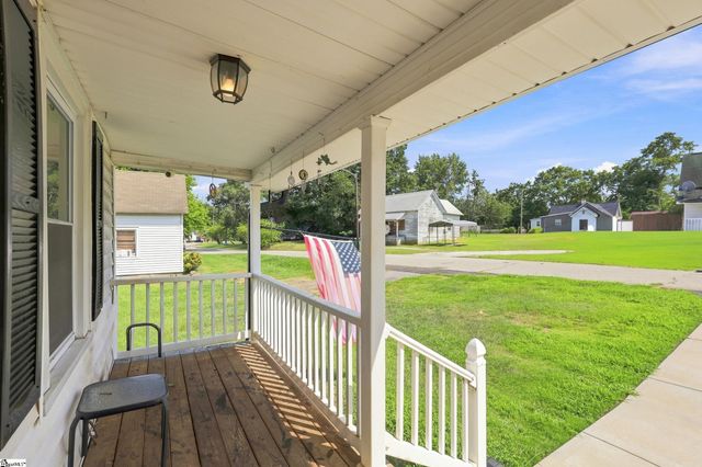 112 W 1st Street, Williamston, SC 29697