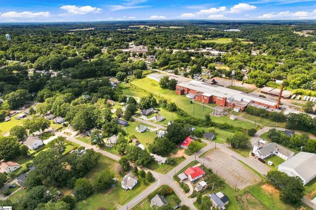 112 W 1st Street, Williamston, SC 29697