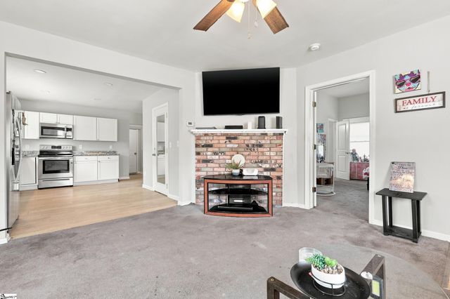 112 W 1st Street, Williamston, SC 29697