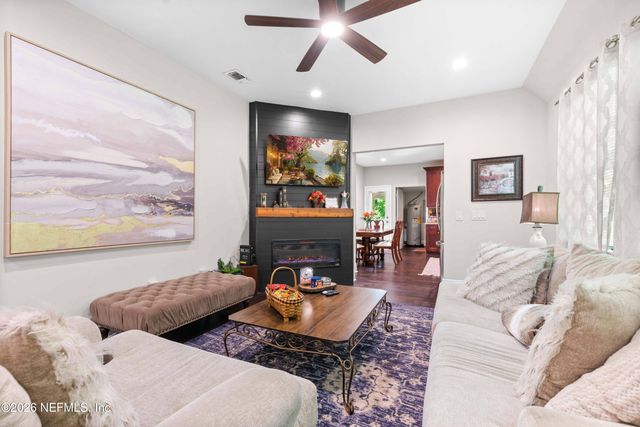 1138 WALNUT Street, Jacksonville, FL 32206