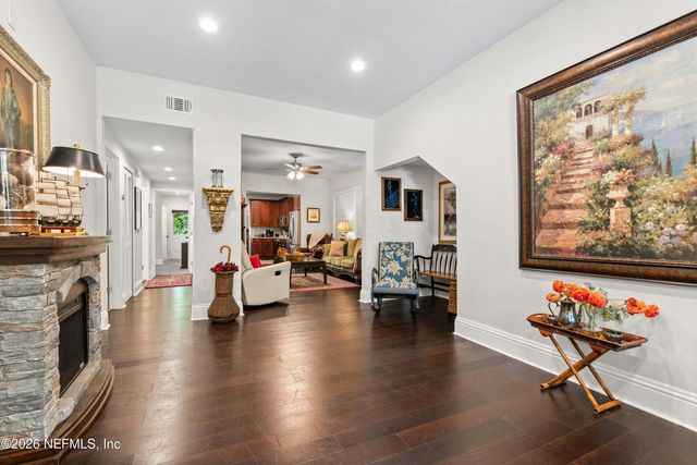 1138 WALNUT Street, Jacksonville, FL 32206
