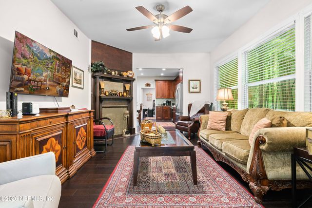1138 WALNUT Street, Jacksonville, FL 32206