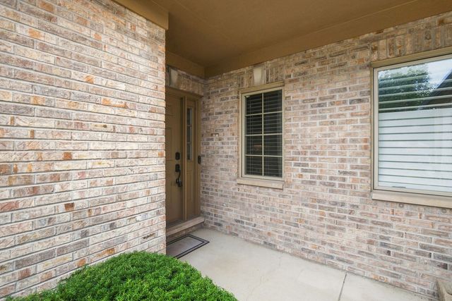150 Santa Fe Lane, Willow Springs, IL 60480