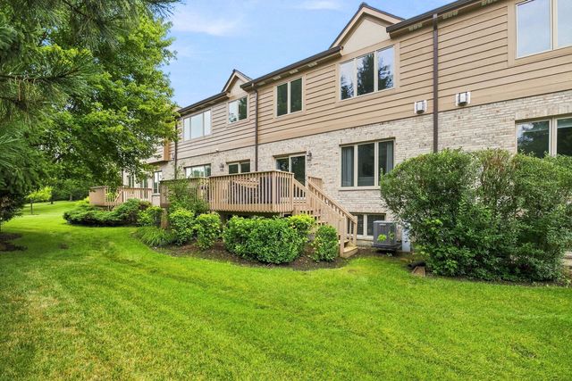150 Santa Fe Lane, Willow Springs, IL 60480