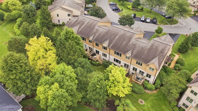 150 Santa Fe Lane, Willow Springs, IL 60480