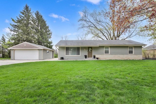 3145 Glacier DRIVE, Hubertus, WI 53033