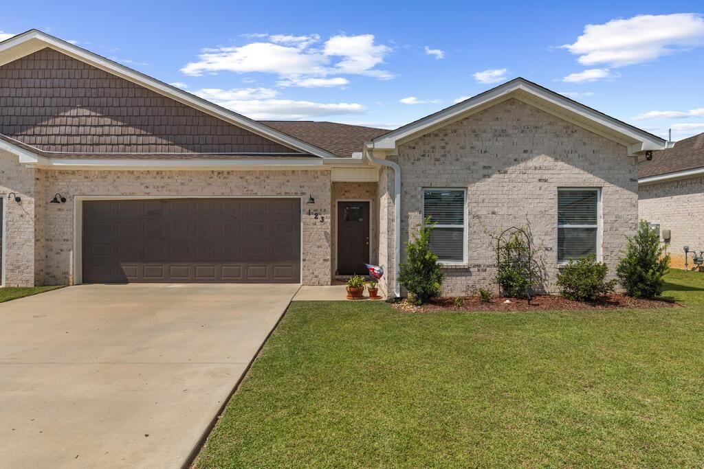 123 Jennie Drive, Dothan, AL 36301