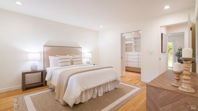 1881 Las Gallinas Ave, San Rafael, CA 94903