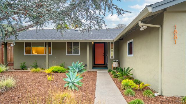 1881 Las Gallinas Ave, San Rafael, CA 94903