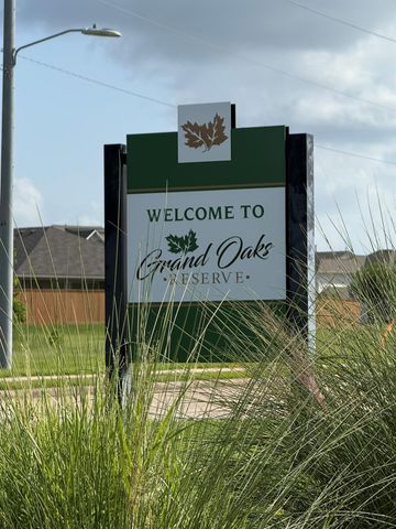 9861 Spring Creek Road, Cleveland, TX 77327