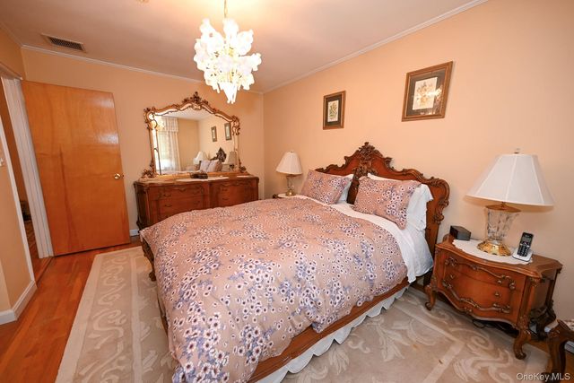 7112 71st Place, Glendale, NY 11385