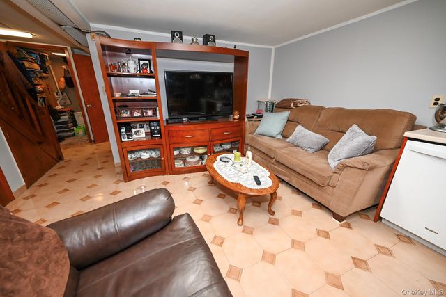 7112 71st Place, Glendale, NY 11385