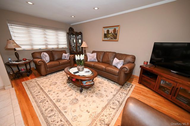 7112 71st Place, Glendale, NY 11385