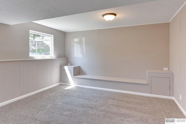 9436 Miami Street, Omaha, NE 68134
