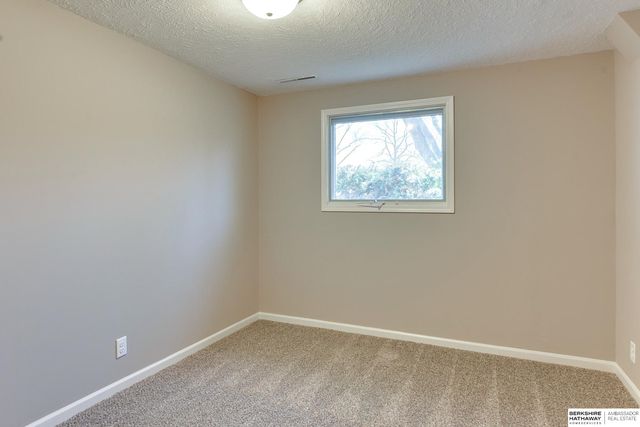 9436 Miami Street, Omaha, NE 68134