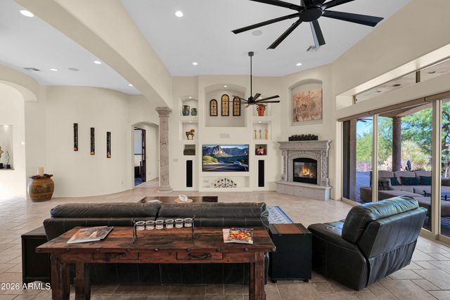 34023 N 2ND Lane, Phoenix, AZ 85085