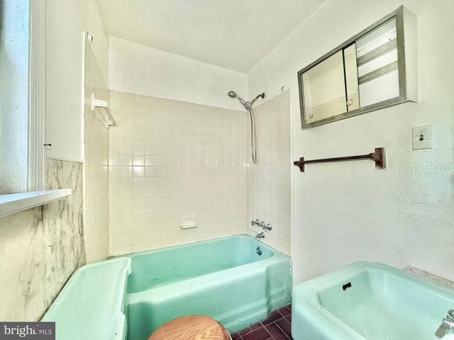 5253 MAYS LANDING SP RD, Mays Landing, NJ 08330