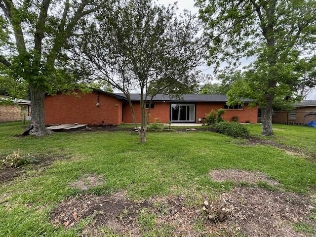 1903 Evergreen Lane, La Marque, TX 77568