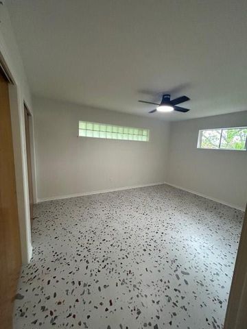 1903 Evergreen Lane, La Marque, TX 77568