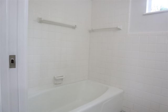 1903 Evergreen Lane, La Marque, TX 77568