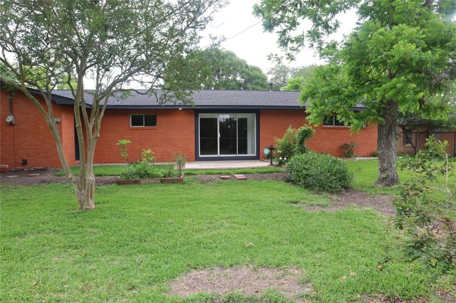 1903 Evergreen Lane, La Marque, TX 77568