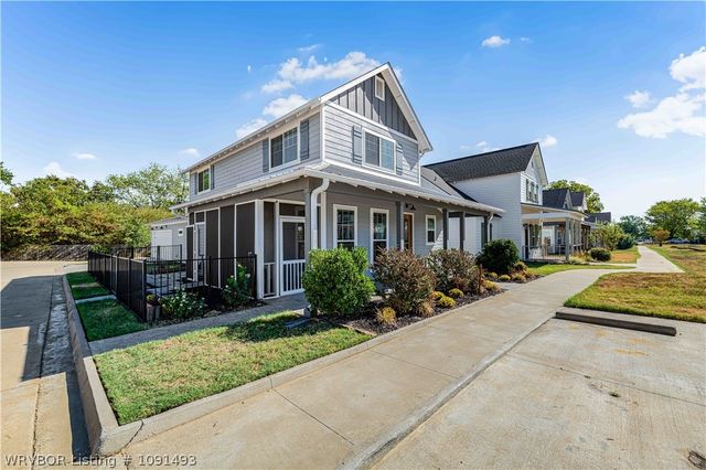 1910 Ebbing Loop, Barling, AR 72923